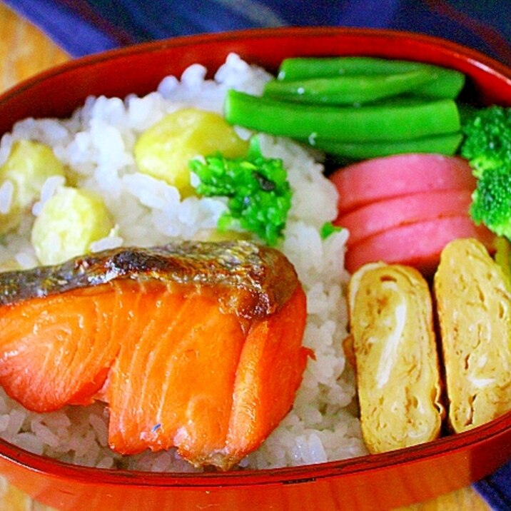 栗ごはん弁当＊紅鮭